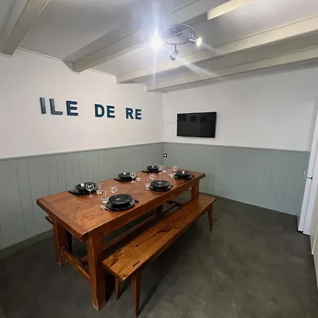 Le Phare Des Baleines Feriehus